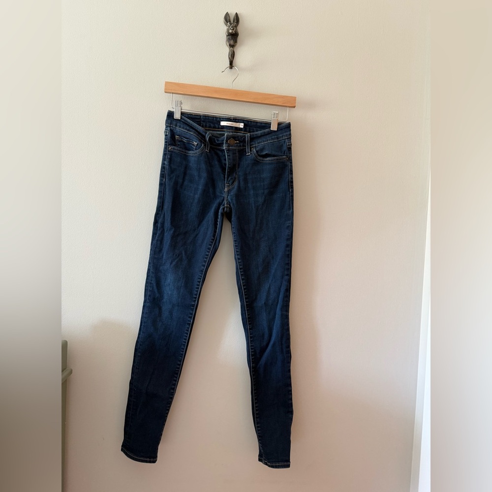 Women's Levi 711 jeans